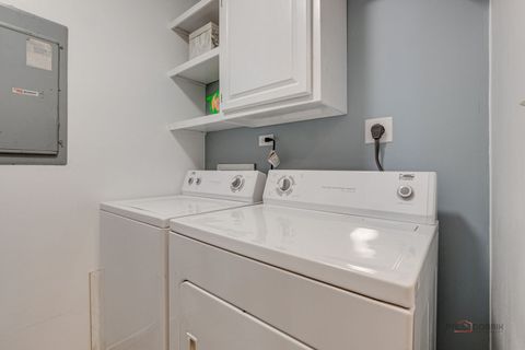 Tiny photo for 737 Garfield Avenue #B, Libertyville, IL 60048 (MLS # 12548808)