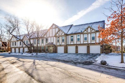 Tiny photo for 737 Garfield Avenue #B, Libertyville, IL 60048 (MLS # 12548808)