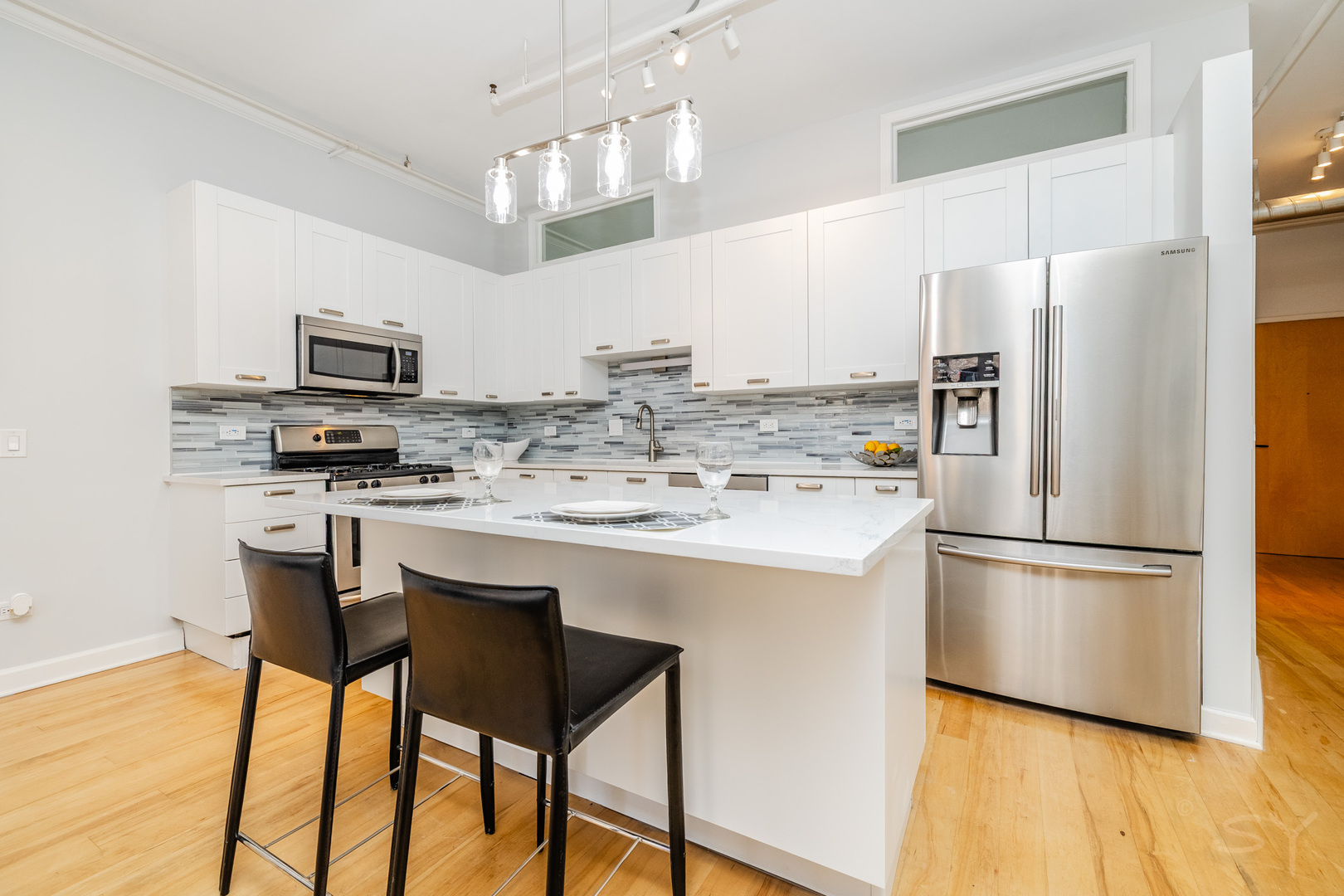 111 S Morgan Street 423