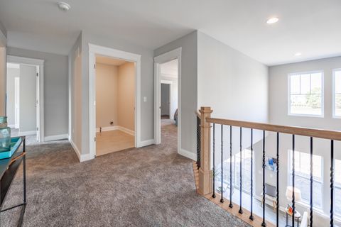 Tiny photo for 5916 Woody Creek Lane, Bettendorf, IA 52722 (MLS # 12619545)