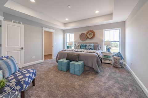 Tiny photo for 5916 Woody Creek Lane, Bettendorf, IA 52722 (MLS # 12619545)