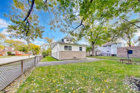 Tiny photo for 10100 S Parnell Avenue, Chicago, IL 60628 (MLS # 12507197)