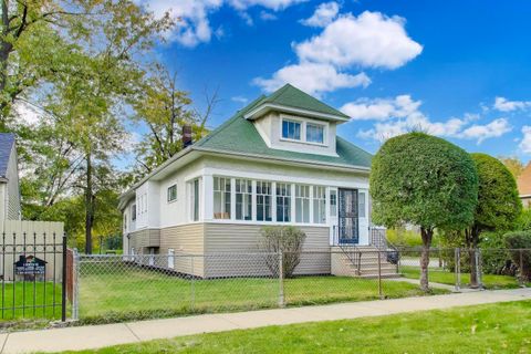 Photo of 10100 S Parnell Avenue, Chicago, IL 60628 (MLS # 12507197) Photo of 10100 S Parnell Avenue, Chicago, IL 60628 (MLS # 12507197)