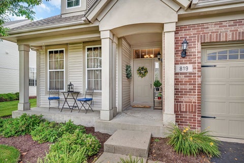 Tiny photo for 819 Canton Drive, Oswego, IL 60543 (MLS # 12660089)