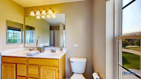 Tiny photo for 532 Nunda Trail, Crystal Lake, IL 60012 (MLS # 12370210)