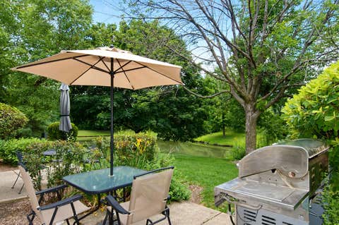 Tiny photo for 7411 Grandview Court, Carpentersville, IL 60110 (MLS # 12712404)