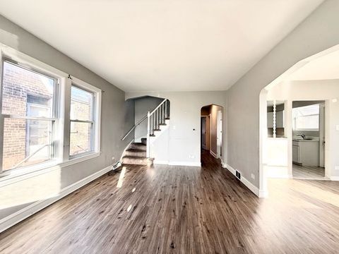 Tiny photo for 10921 S Avenue H, Chicago, IL 60617 (MLS # 12617013)