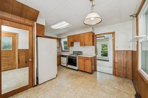 Tiny photo for 456 Grove Street, Wood Dale, IL 60191 (MLS # 12412386)