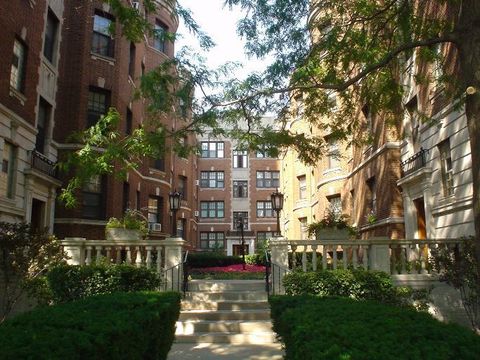 2328 N Lincoln Park West Avenue 3B Chicago IL 60614