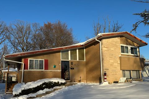 Photo of 64 Blackhawk Drive, Park Forest, IL 60466 (MLS # 12531227)