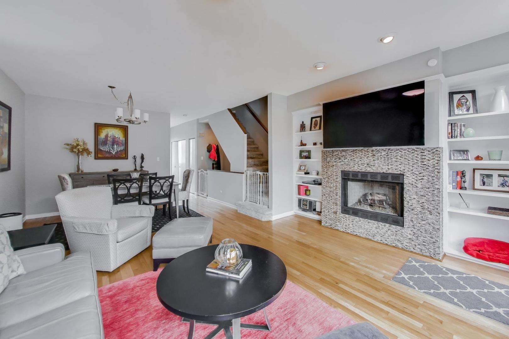 2502 N Bosworth Avenue