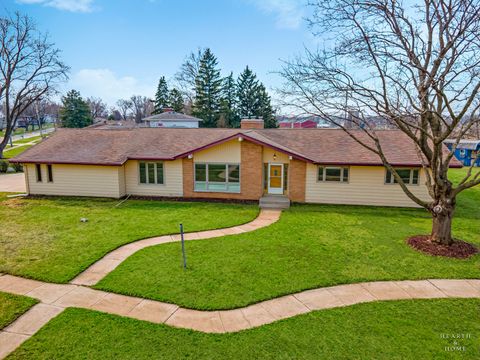 Tiny photo for 10817 Bonnie Brae Road, Huntley, IL 60142 (MLS # 12634032)