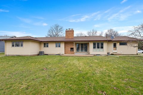 Tiny photo for 10817 Bonnie Brae Road, Huntley, IL 60142 (MLS # 12634032)