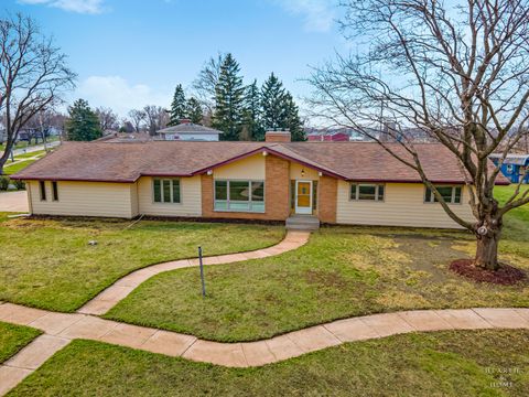 Tiny photo for 10817 Bonnie Brae Road, Huntley, IL 60142 (MLS # 12634032)