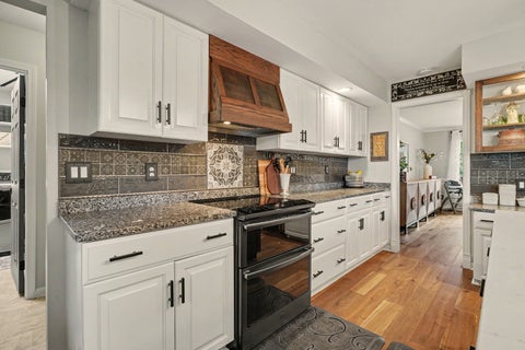 Tiny photo for 402 N Beringer Circle, Urbana, IL 61802 (MLS # 12665904)