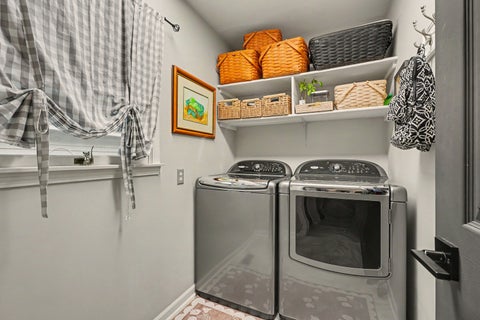Tiny photo for 402 N Beringer Circle, Urbana, IL 61802 (MLS # 12665904)