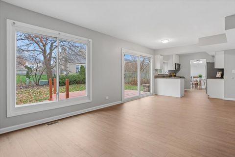 Tiny photo for 3131 Portland Court, Aurora, IL 60504 (MLS # 12503936)