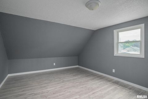 Tiny photo for 617 6TH Avenue S, Clinton, IA 52732 (MLS # QC4268774)