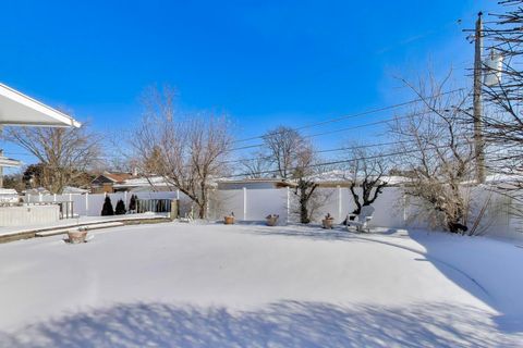 Tiny photo for 16827 Parkside Avenue, South Holland, IL 60473 (MLS # 12621509)