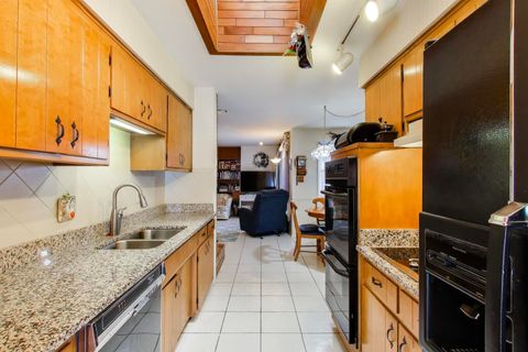 Tiny photo for 16827 Parkside Avenue, South Holland, IL 60473 (MLS # 12621509)