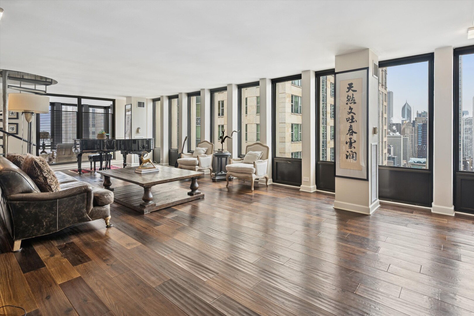 100 E Walton Street 41DE