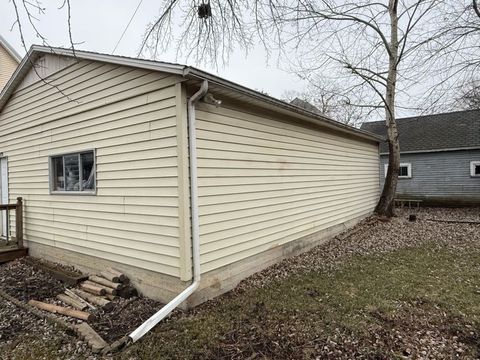Tiny photo for 316 W Henry Street, Pontiac, IL 61764 (MLS # 12547952)