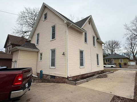 Tiny photo for 316 W Henry Street, Pontiac, IL 61764 (MLS # 12547952)