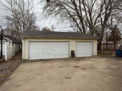 Tiny photo for 316 W Henry Street, Pontiac, IL 61764 (MLS # 12547952)