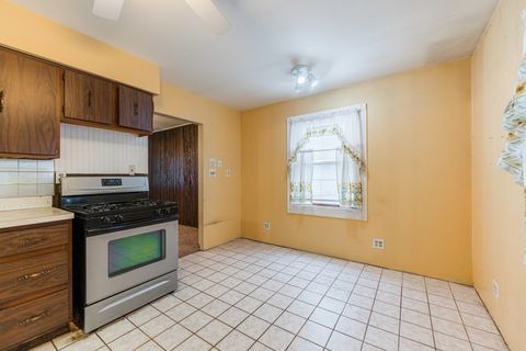 Tiny photo for 204 Hampdon Court, Bolingbrook, IL 60440 (MLS # 12521242)