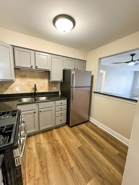 Tiny photo for 677 S RIVER Road #2D, Des Plaines, IL 60016 (MLS # 12510954)