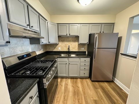 Tiny photo for 677 S RIVER Road #2D, Des Plaines, IL 60016 (MLS # 12510954)