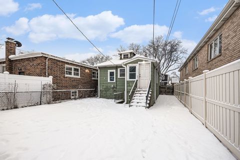Tiny photo for 3223 N Osage Avenue, Chicago, IL 60634 (MLS # 12557915)