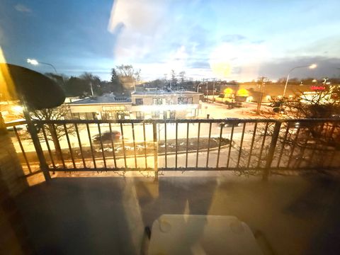 Tiny photo for 3900 W 95th Street #305, Evergreen Park, IL 60805 (MLS # 12592932)