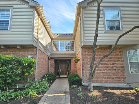 Photo of 1757 Eastwood Court #6, Schaumburg, IL 60195 (MLS # 12447151)