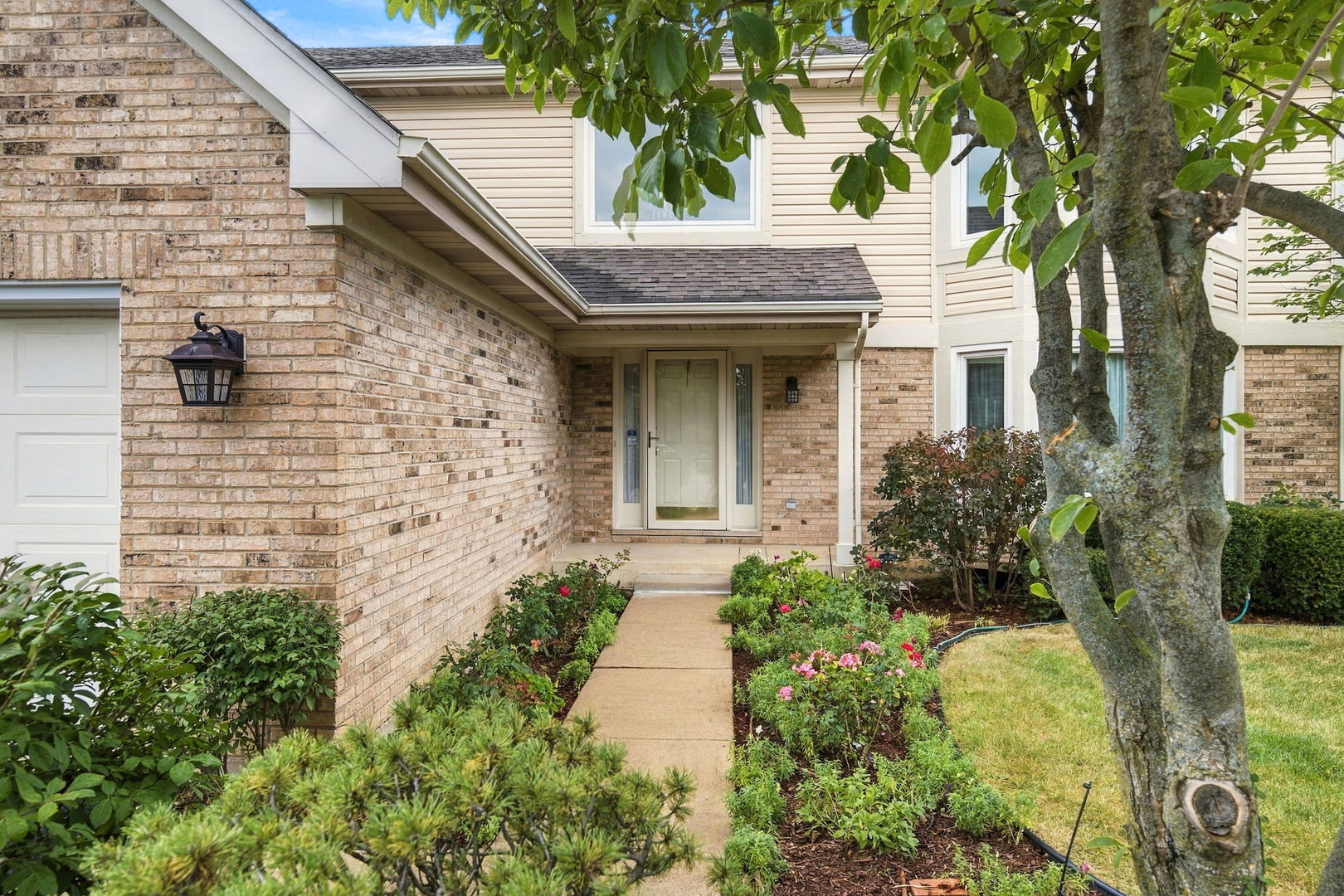 1011 E Amberwood Circle