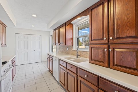 Tiny photo for 103 Coldren Drive, Prospect Heights, IL 60070 (MLS # 12568109)