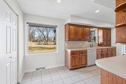 Tiny photo for 103 Coldren Drive, Prospect Heights, IL 60070 (MLS # 12568109)