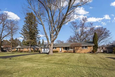 Tiny photo for 103 Coldren Drive, Prospect Heights, IL 60070 (MLS # 12568109)