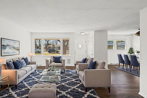 Tiny photo for 103 Coldren Drive, Prospect Heights, IL 60070 (MLS # 12568109)