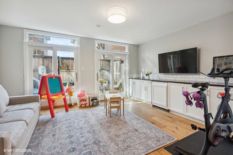 Tiny photo for 2715 N Janssen Avenue, Chicago, IL 60614 (MLS # 12771288)