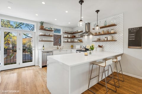 Tiny photo for 2715 N Janssen Avenue, Chicago, IL 60614 (MLS # 12771288)