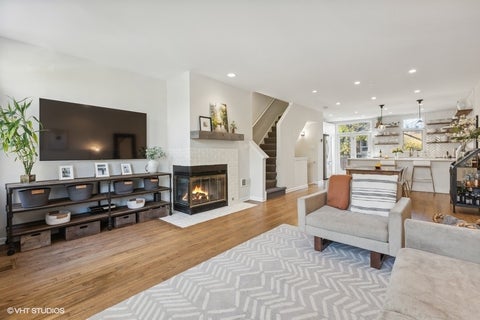 Tiny photo for 2715 N Janssen Avenue, Chicago, IL 60614 (MLS # 12771288)