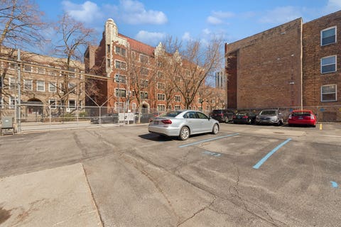 Tiny photo for 908 W Sunnyside Avenue #2C, Chicago, IL 60640 (MLS # 12674238)