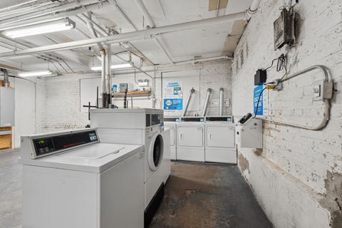 Tiny photo for 908 W Sunnyside Avenue #2C, Chicago, IL 60640 (MLS # 12674238)