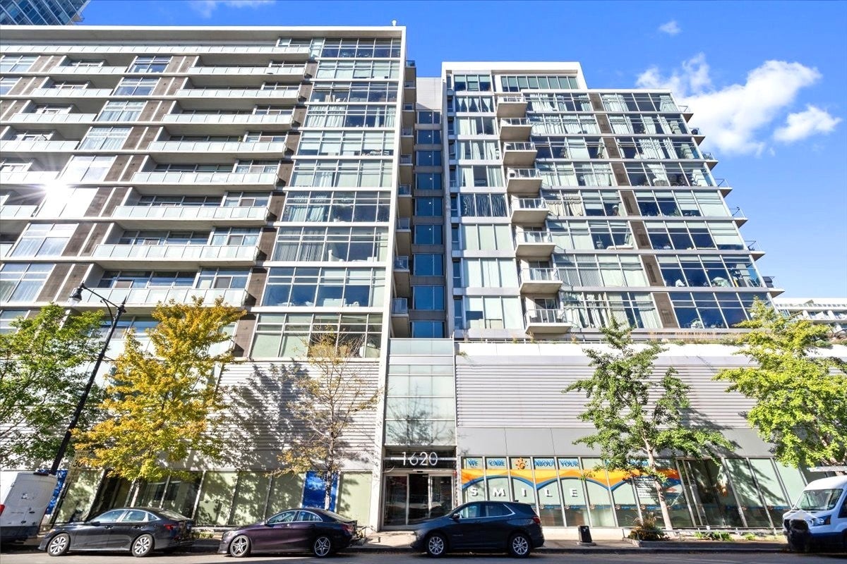 1620 S Michigan Avenue 1217