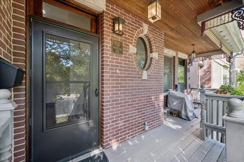 Tiny photo for 532 Wesley Avenue #WEST, Evanston, IL 60202 (MLS # 12492799)