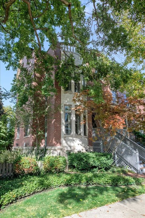 Photo of 532 Wesley Avenue #WEST, Evanston, IL 60202 (MLS # 12492799)