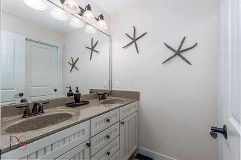 Tiny photo for 13 River Row, Ottawa, IL 61350 (MLS # 12564920)