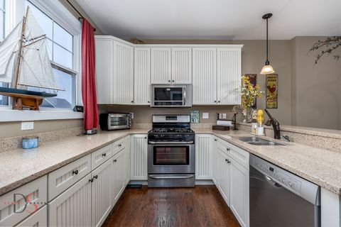 Tiny photo for 13 River Row, Ottawa, IL 61350 (MLS # 12564920)
