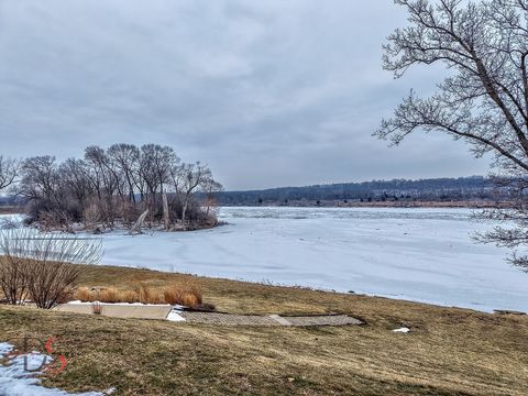 Tiny photo for 13 River Row, Ottawa, IL 61350 (MLS # 12564920)